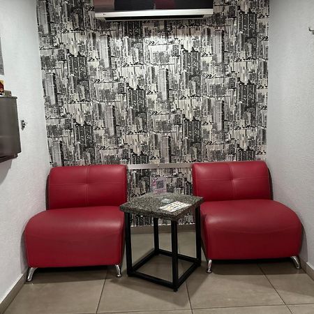 Kuboz Motor Hotel Zapopan Extérieur photo