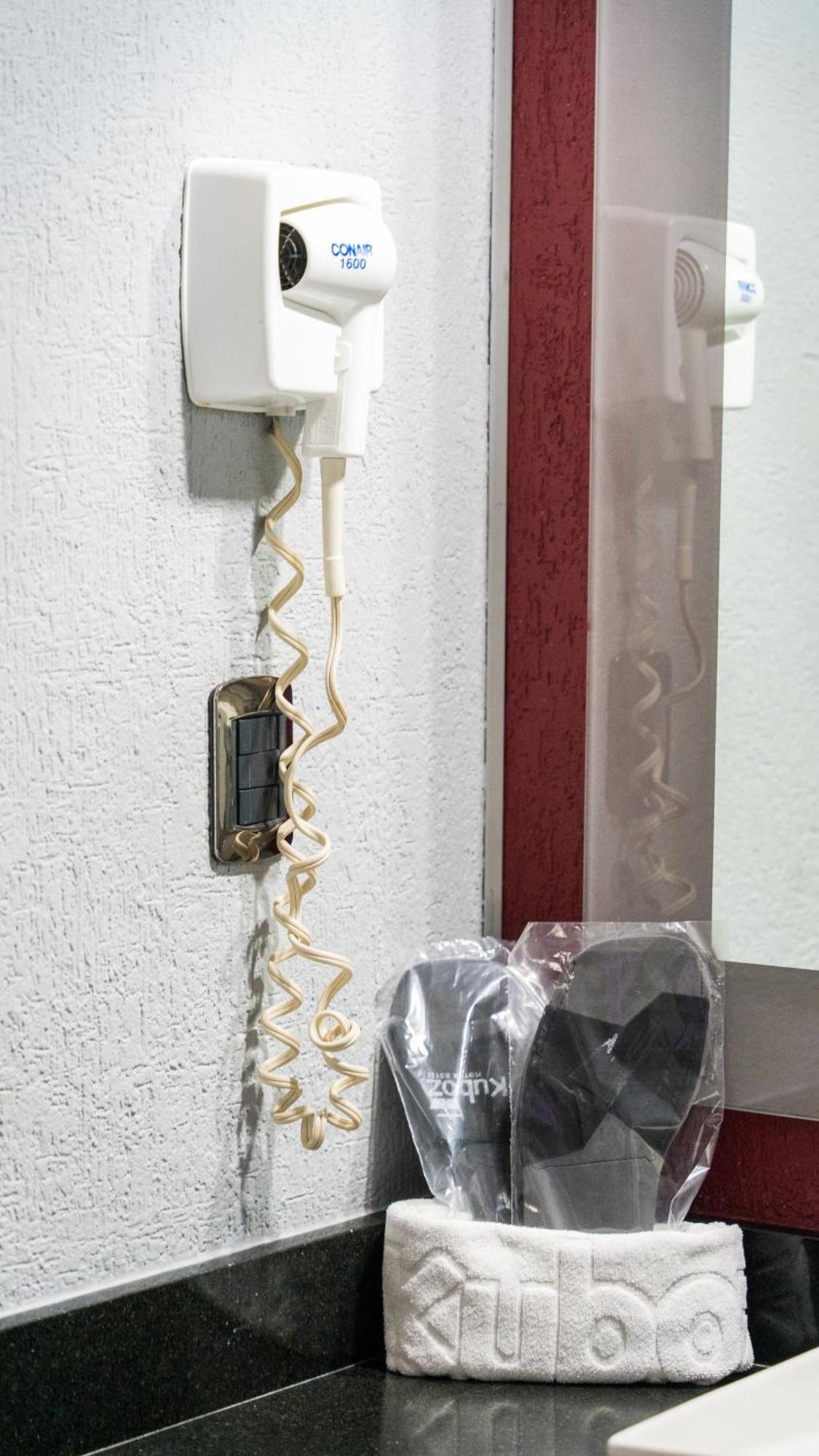 Kuboz Motor Hotel Zapopan Extérieur photo