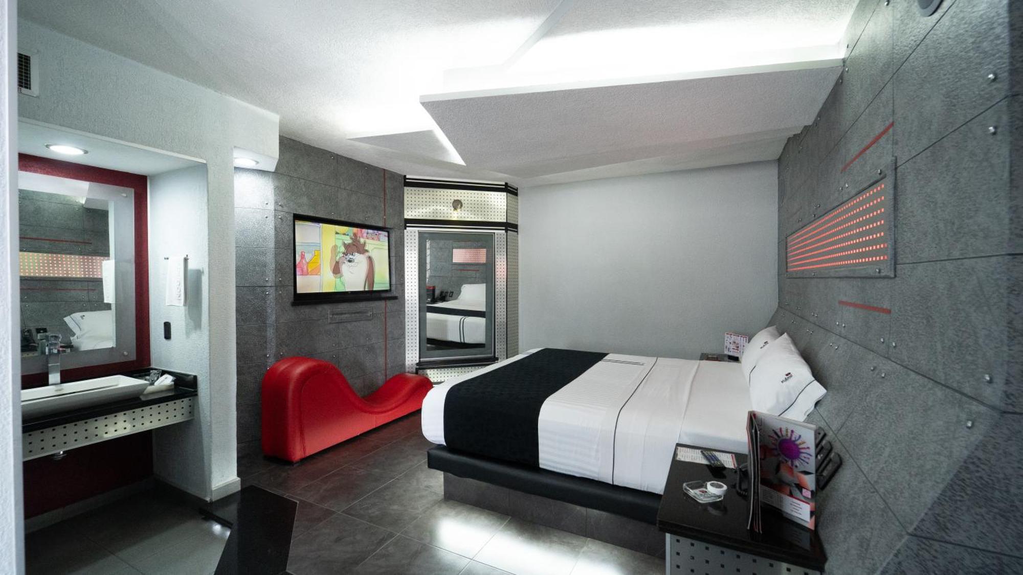 Kuboz Motor Hotel Zapopan Extérieur photo